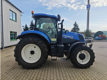 Farm tractor New Holland T7.200: picture 3