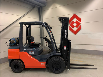 LPG forklift TOYOTA FGF 30