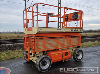 Aerial platform JLG