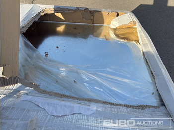 Construction equipment Pallet of Mirrors: picture 2