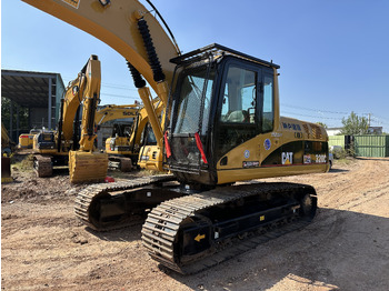 Crawler excavator CATERPILLAR 320CL: picture 2