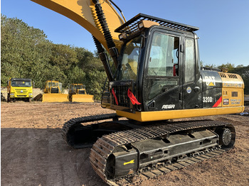 Crawler excavator CATERPILLAR 320DL