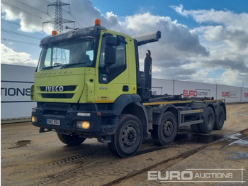 Hook lift truck IVECO Trakker