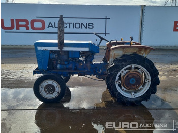 Farm tractor Ford 1000: picture 2