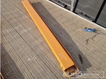 Material handling equipment Unused Pallet Fork Extensions (2 of): picture 2