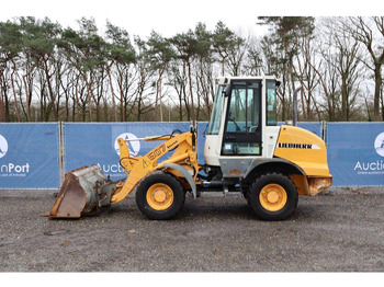 Wheel loader Liebherr L507: picture 2