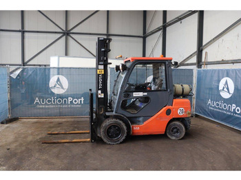 LPG forklift TOYOTA FGF 30