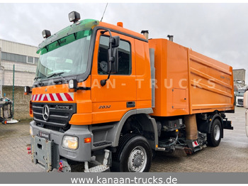 Road sweeper Mercedes-Benz 2032 Actros 4x4 Bucher STKF 9500  AIRPORT  KLIMA Mercedes-Benz 2032 Actros 4x4 Bucher STKF 9500  AIRPORT  KLIMA: picture 3