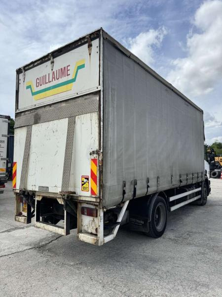 Curtainsider truck Scania 94 D220: picture 7