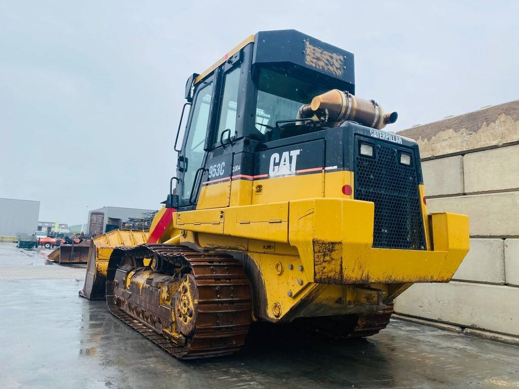 Crawler loader CAT 953 C: picture 6