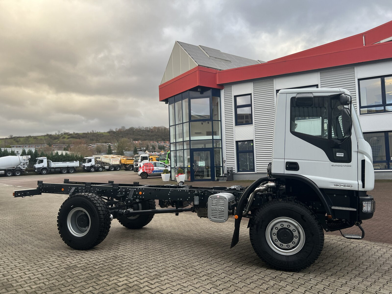 New Cab chassis truck Iveco EuroCargo ML150E24 WS 4x4 EuroCargo ML150E24 WS 4x4, Euro3, mehrfach Vorhanden!: picture 10