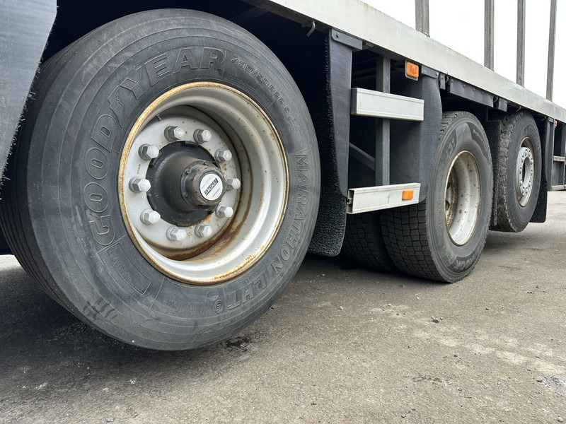 Dropside/ Flatbed truck, Crane truck Volvo FM 400 8x2 PLATFORM (7m) + CRANE HMF 1460 K3 - 234.000km - LIFT + STEERING AXLES - EURO 3 - I-SHIFT: picture 17