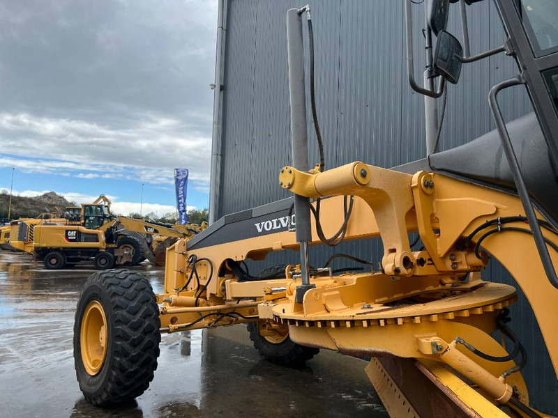 Grader Volvo G940B: picture 10