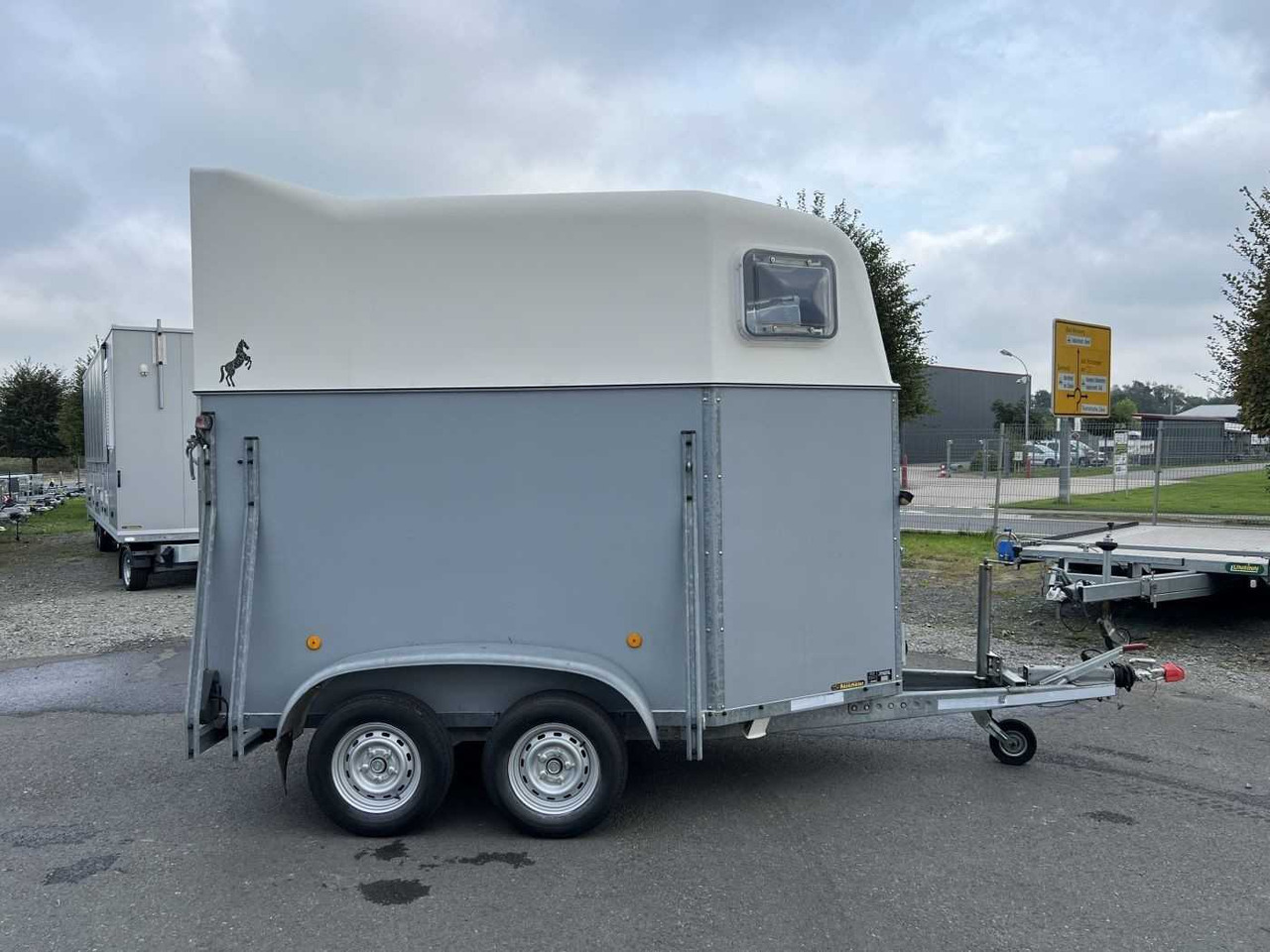 Horse trailer SCHMIDT S140 Pferdeanhänger: picture 1