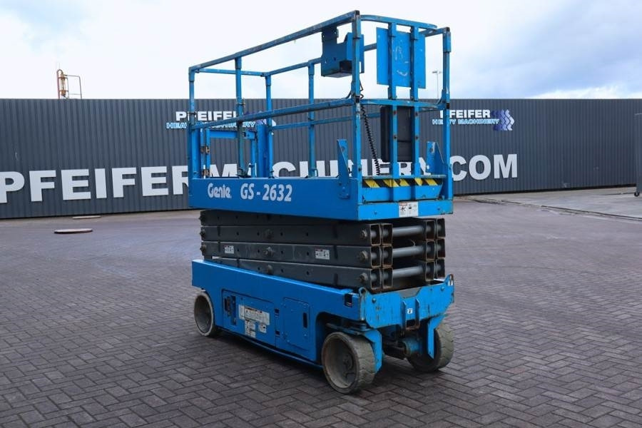 Scissor lift Genie GS2632 Electric, Working Height 10m, 227kg Capacit: picture 7