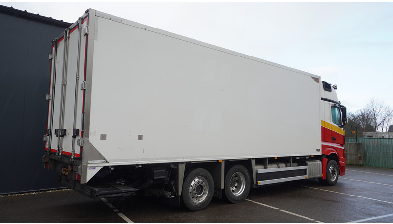 Refrigerator truck Mercedes-Benz ACTROS 2745 6X2 FRIGO 860.000KM: picture 9