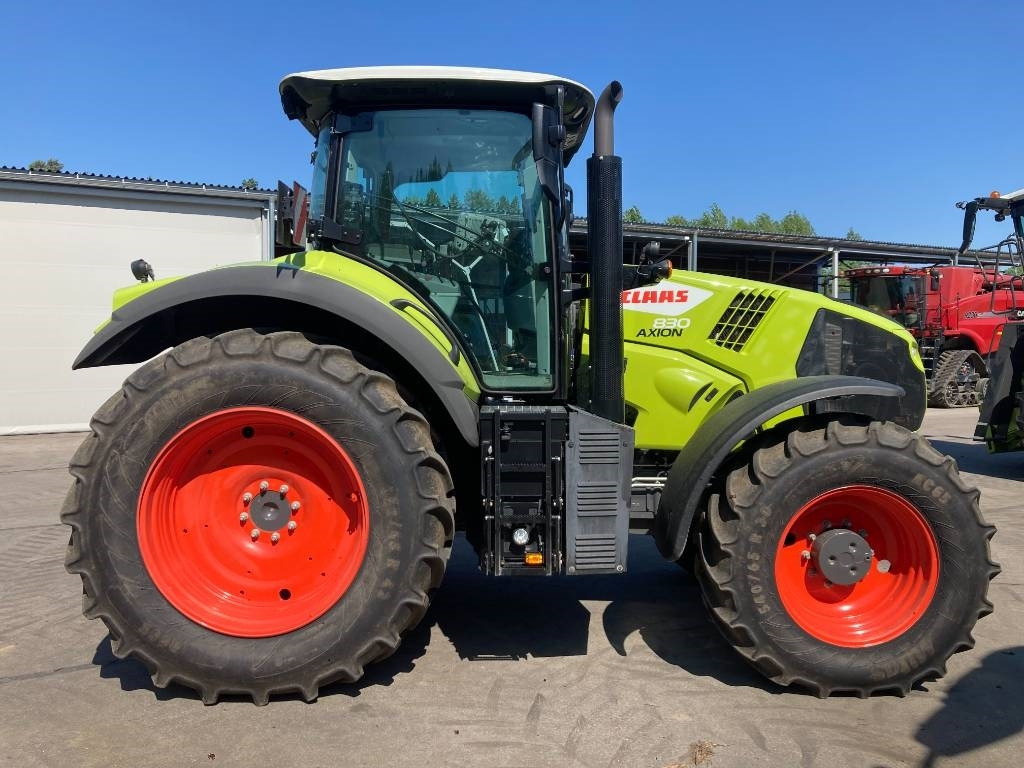 Farm tractor Claas Axion 830 CIS: picture 6