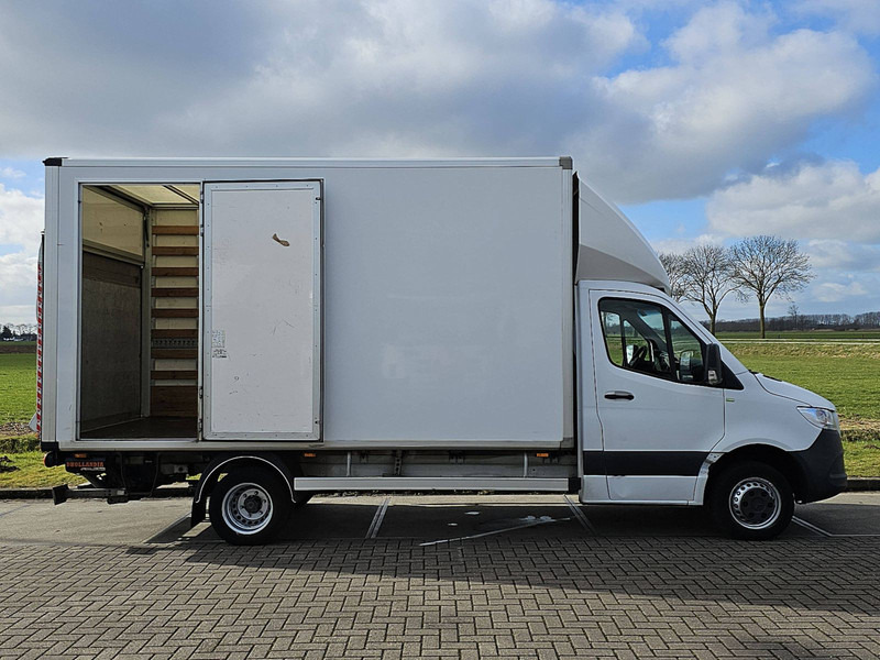 Closed box van Mercedes-Benz Sprinter 516 AC LAADKLEP EURO6: picture 13