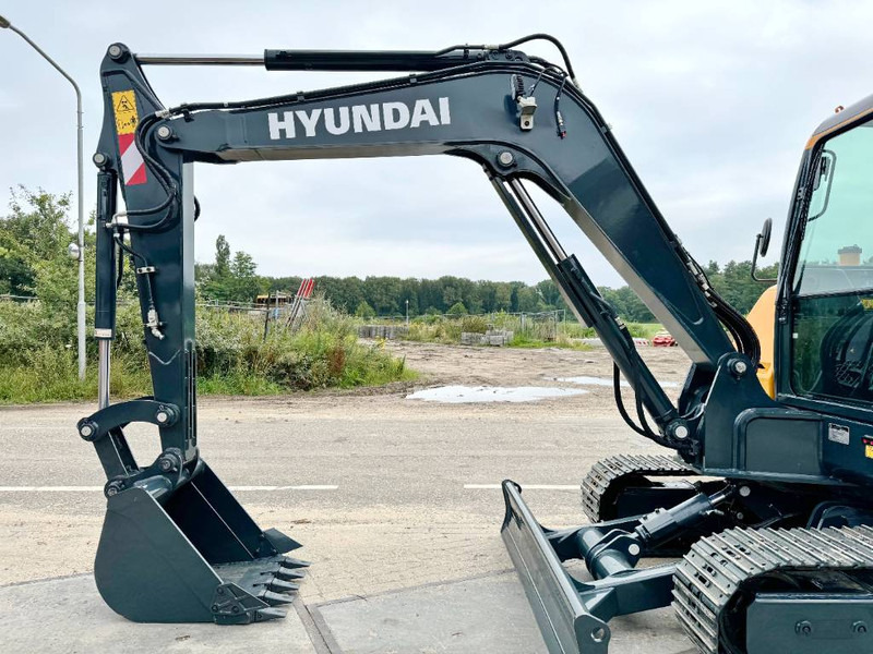 Mini excavator Hyundai HX60 - New / Unused / 2024 Model: picture 10