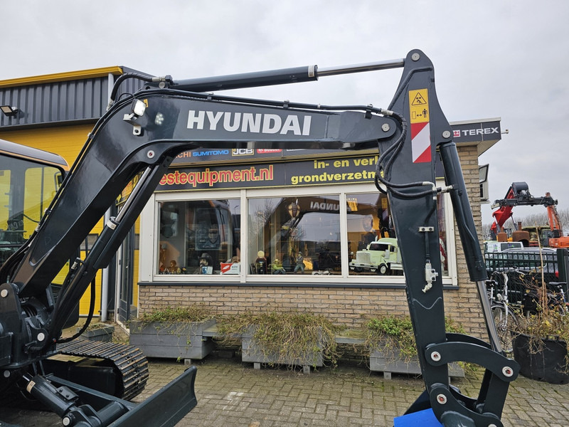 New Mini excavator Hyundai HX60PRO: picture 8