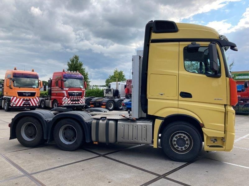 Tractor unit Mercedes-Benz Actros 3351 6x4: picture 6