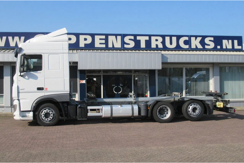 Container transporter/ Swap body truck DAF XF 450 BDF 6x2 Wisselsysteem: picture 17