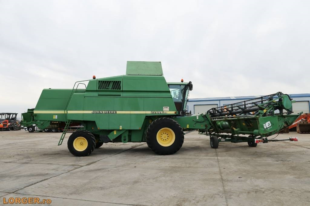 Combine harvester John Deere 2266 E: picture 7