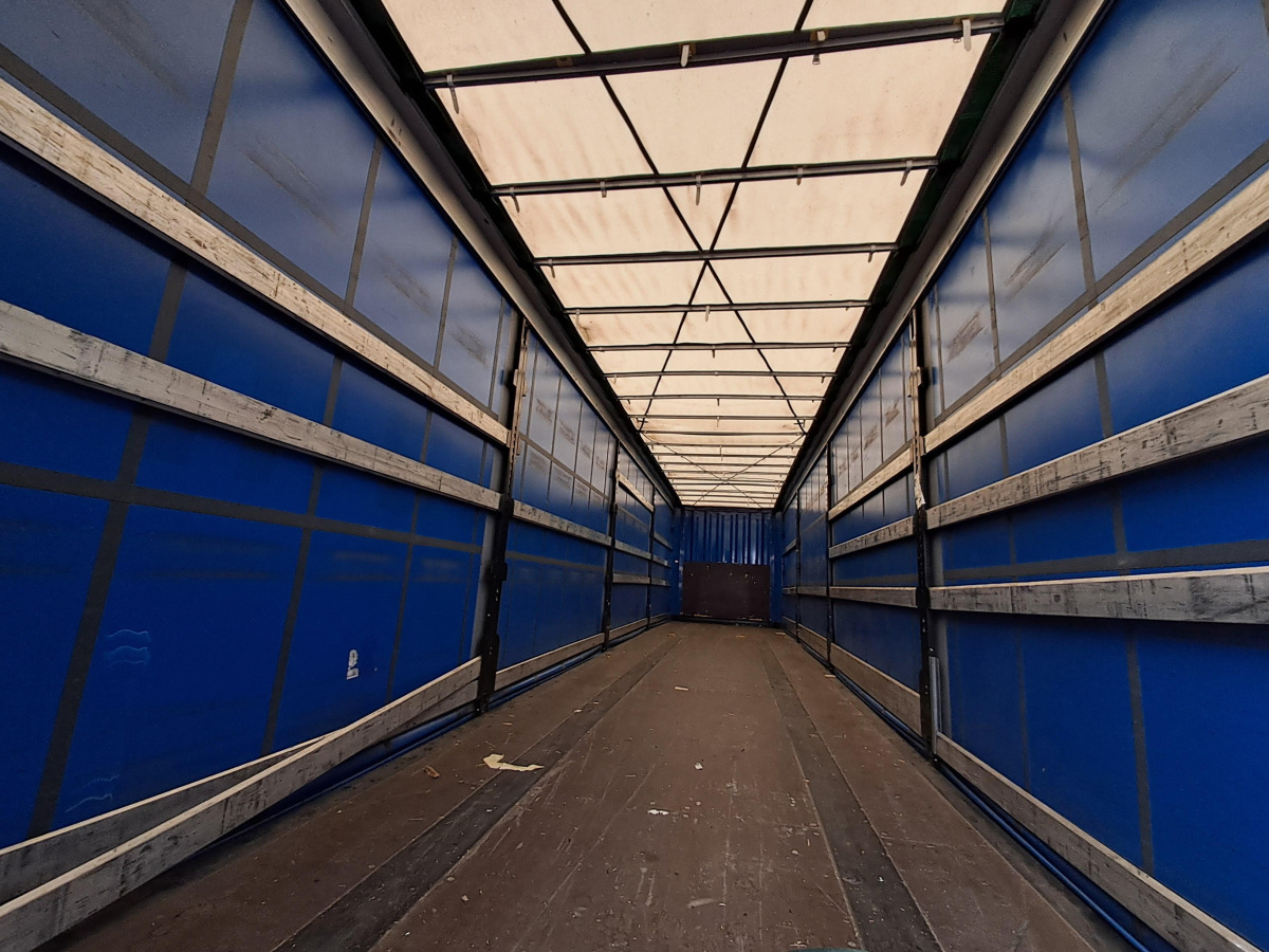 Curtainsider semi-trailer KRONE SD  KURTYNOWA: picture 6