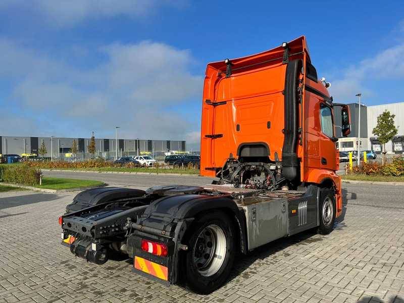 Tractor unit Mercedes-Benz Actros 1836 4x2 trekker: picture 6