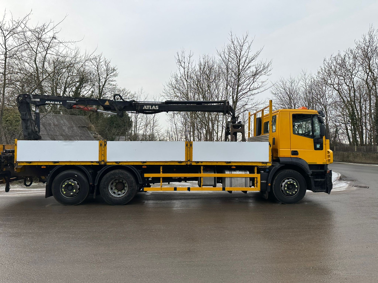 Dropside/ Flatbed truck 2013 Iveco Strails Dropside/Crane Truck: picture 20