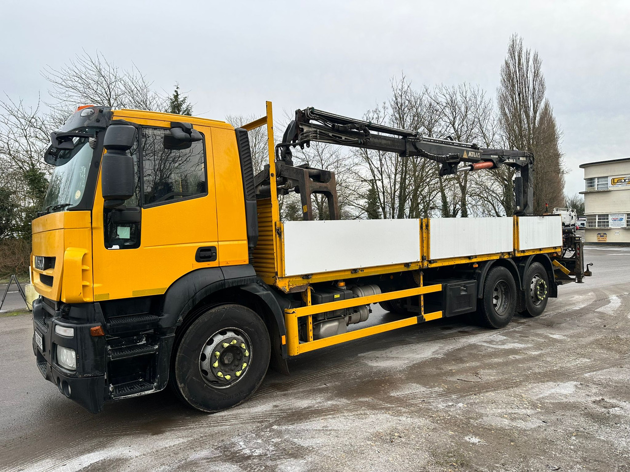 Dropside/ Flatbed truck 2013 Iveco Strails Dropside/Crane Truck: picture 9