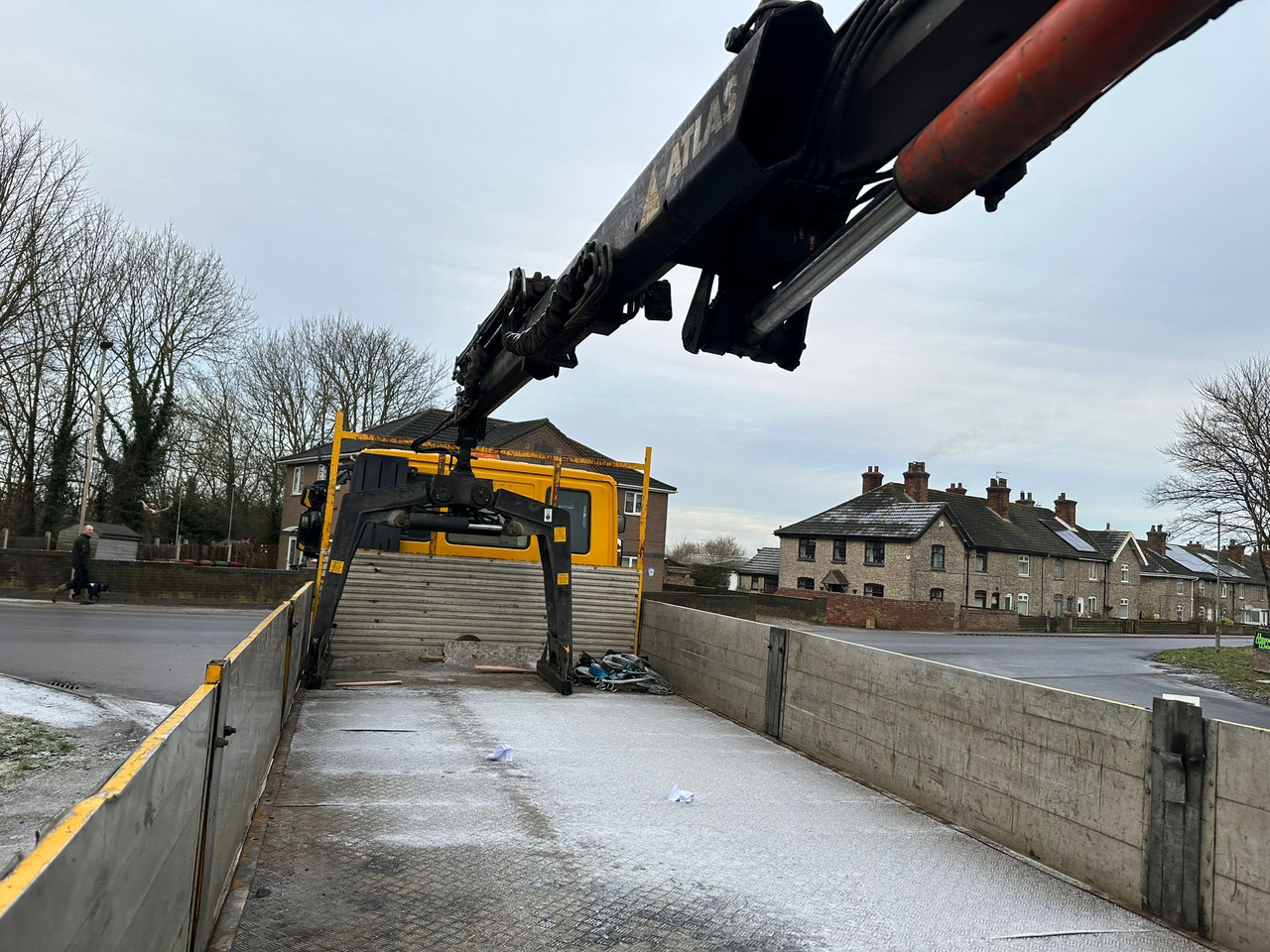 Dropside/ Flatbed truck 2013 Iveco Strails Dropside/Crane Truck: picture 22