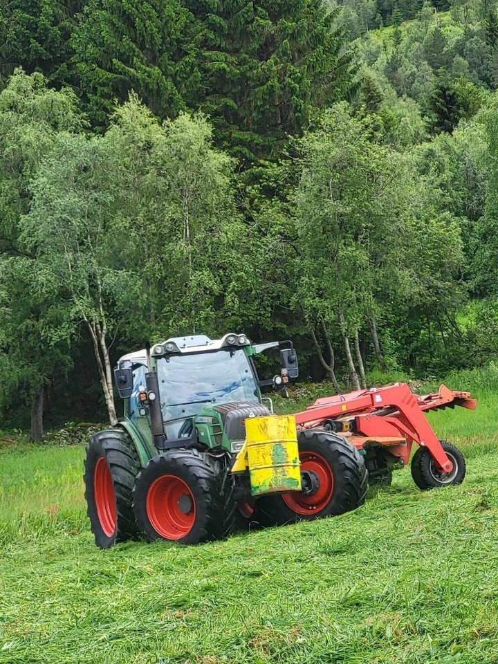 Farm tractor Fendt 211 Vario TMS: picture 11