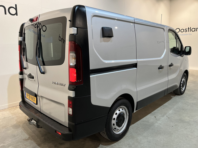 Small van Renault Trafic 2.0 dCi L1H1 170 PK Automaat Servicebus / Sortimo Inrichting / Euro 6 / Airco / Cruise Control / Camera / Trekhaak / 3-Zits  / BPM VRIJ !!: picture 18