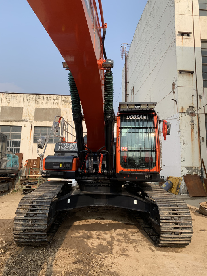 Crawler excavator DOOSAN DX340LCA: picture 8