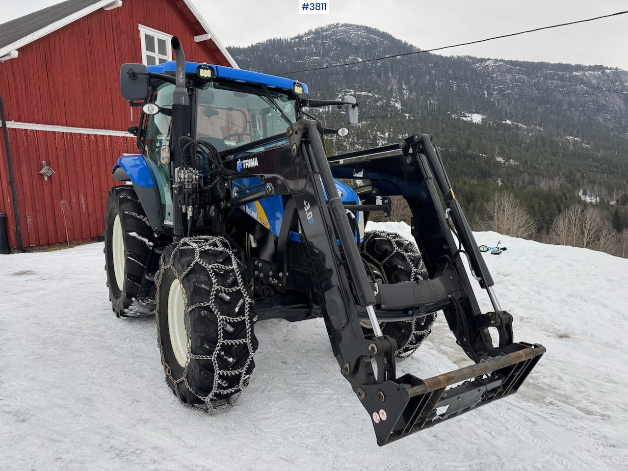 Farm tractor 2010 New Holland T6020 Elite w/front loader: picture 28