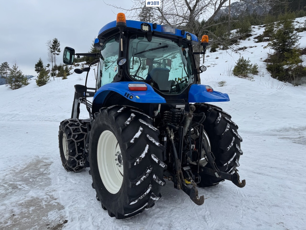 Farm tractor 2010 New Holland T6020 Elite w/front loader: picture 44