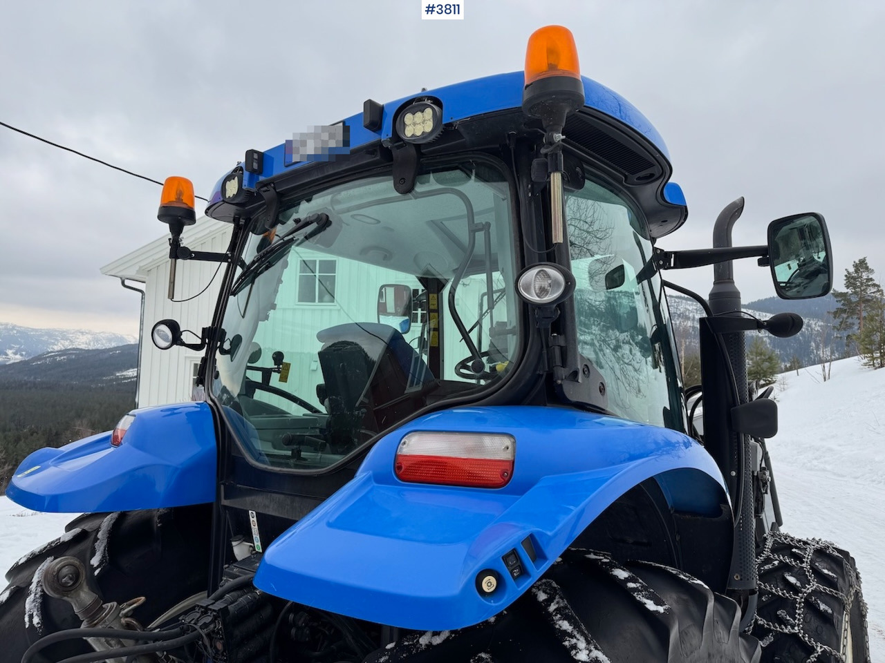 Farm tractor 2010 New Holland T6020 Elite w/front loader: picture 34