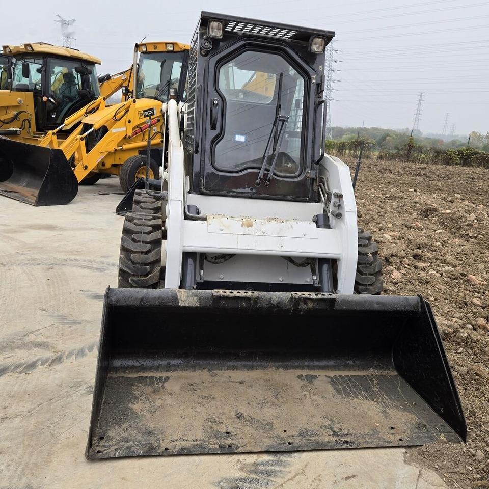 Skid steer loader Bobcat S16: picture 10