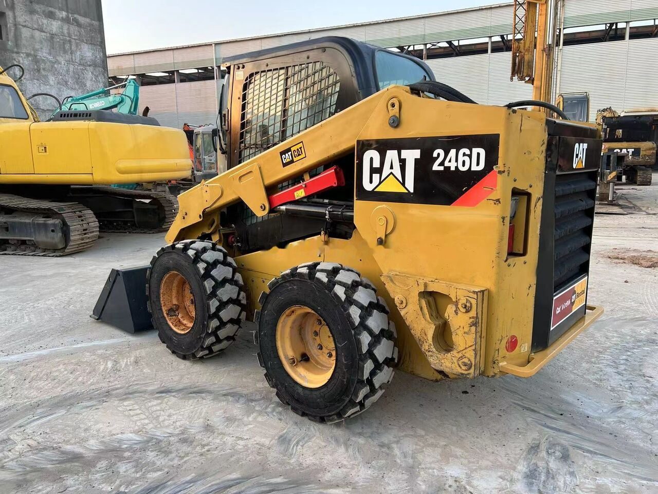 Skid steer loader Caterpillar 246D: picture 10