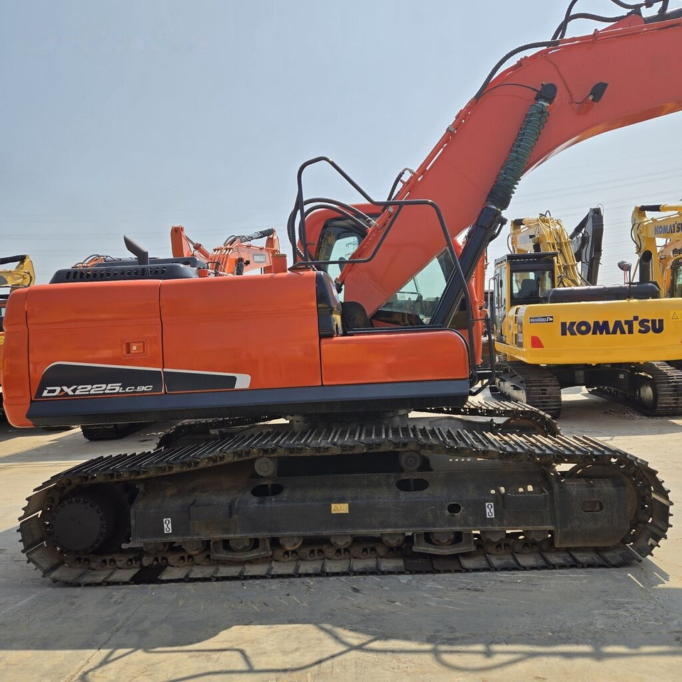 Crawler excavator Doosan DX225: picture 7