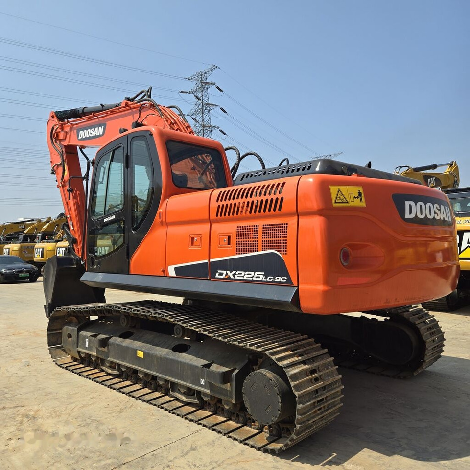 Crawler excavator Doosan DX225: picture 6