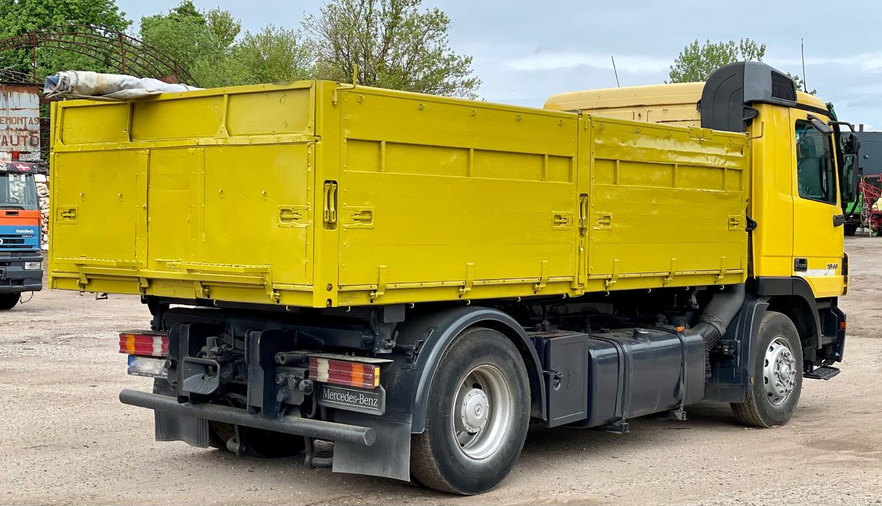 Tipper MERCEDES-BENZ ACTROS: picture 6