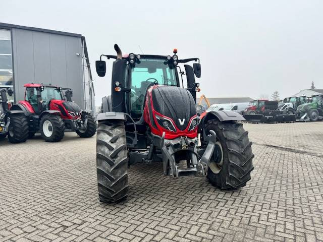 Farm tractor Valtra T144 Hitech: picture 11