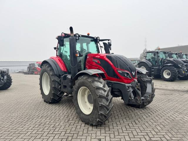 Farm tractor Valtra T144 Hitech: picture 13