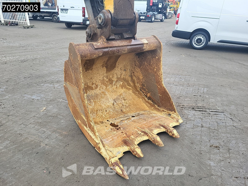 Crawler excavator Liebherr R924 NLC NARROW: picture 21