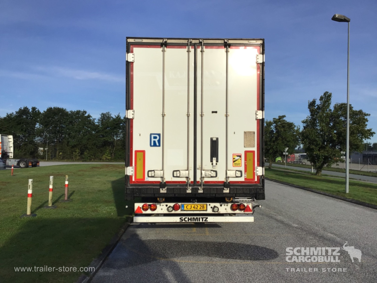 Isothermal semi-trailer SCHMITZ Reefer Standard: picture 11