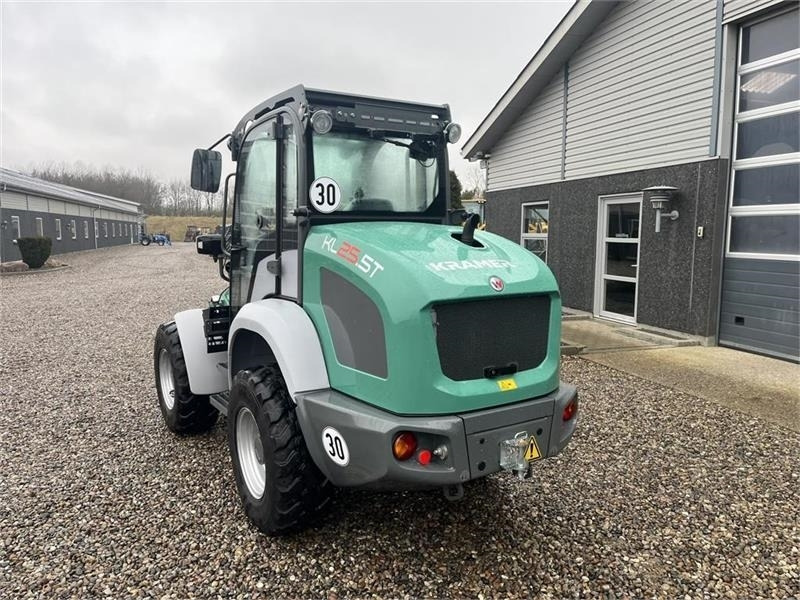 Wheel loader Kramer KL25.5T med teleskoparm, så den har stor rækkevidd: picture 8