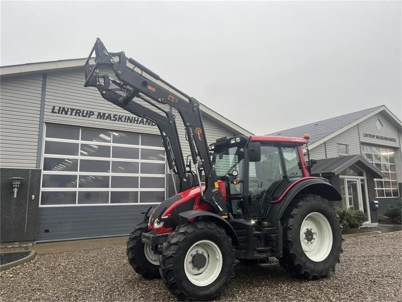 Farm tractor Valtra N103 HiTech med krybegear og fuldhydraulisk frontl: picture 18