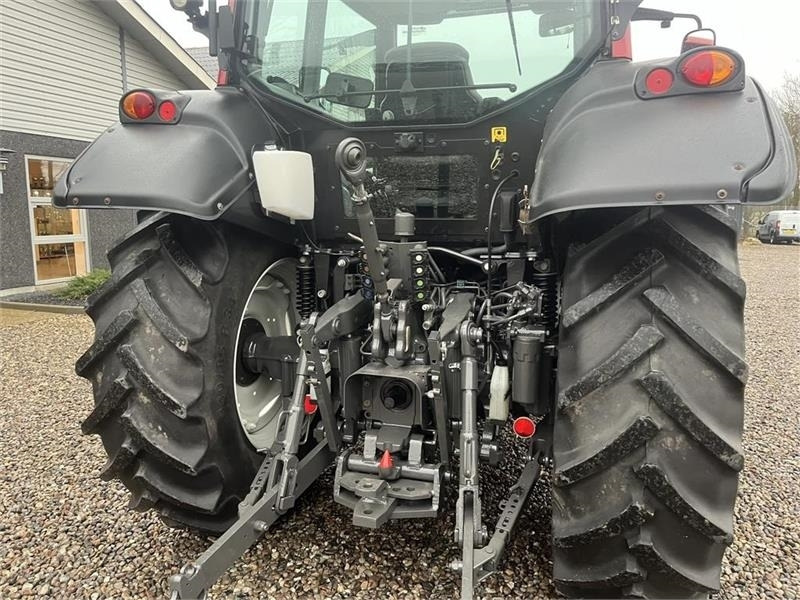 Farm tractor Valtra N103 HiTech med krybegear og fuldhydraulisk frontl: picture 11